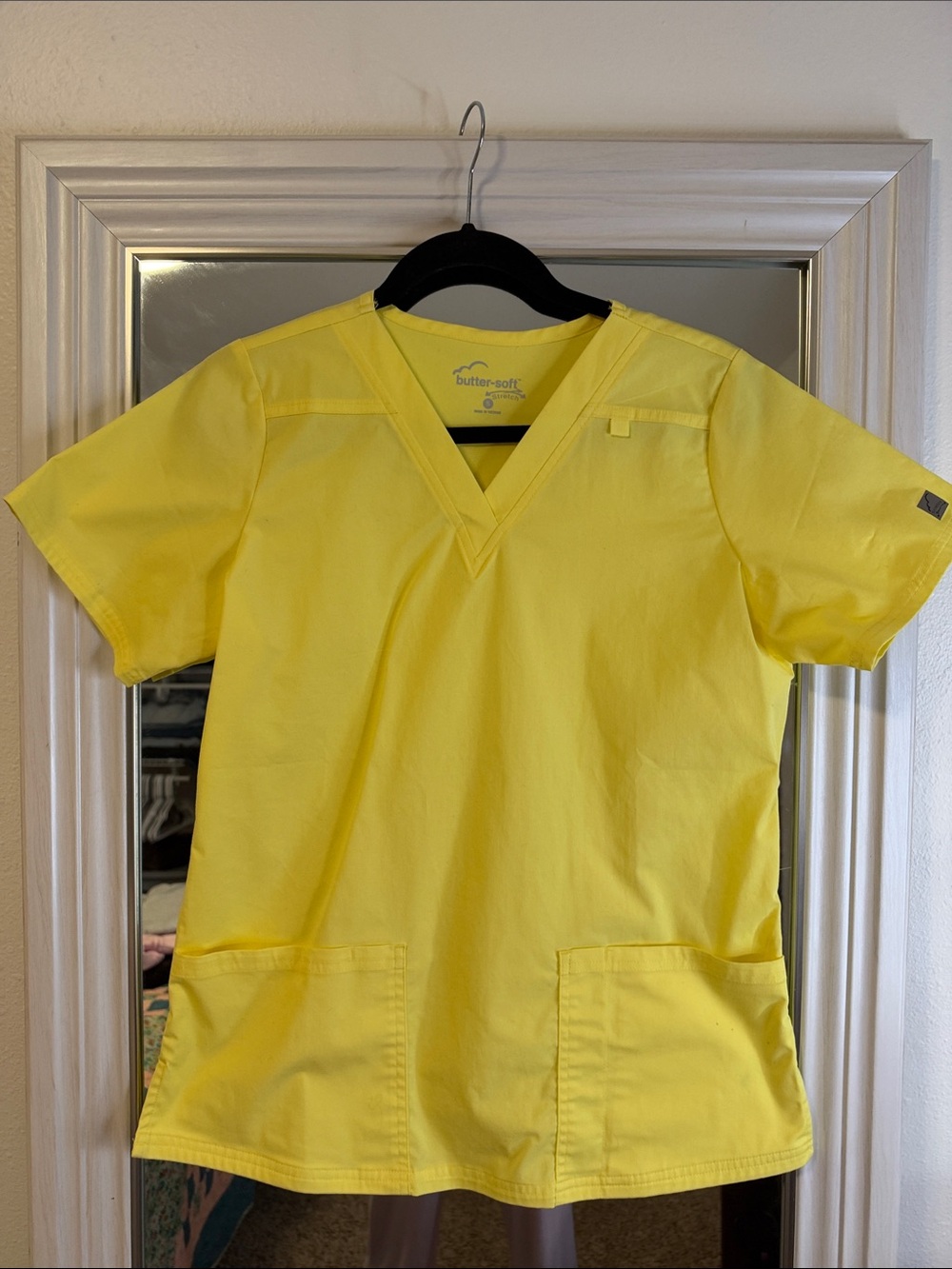 Uniform advantage butter soft scrub top